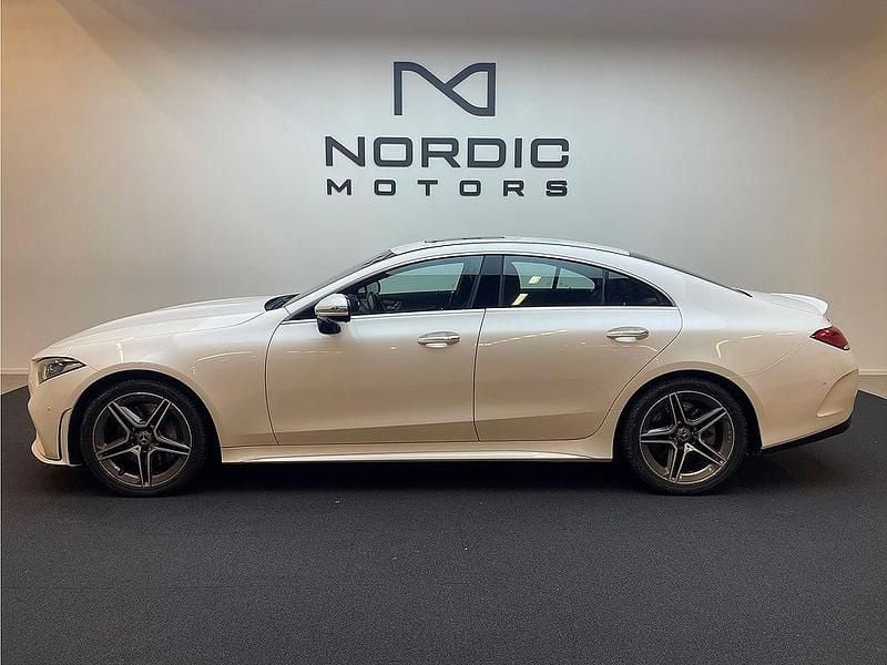 Vit Begagnad 2020 Mercedes CLS450 AMG Sedan | 399 900 kr (Dyr) - Bild 1/4
