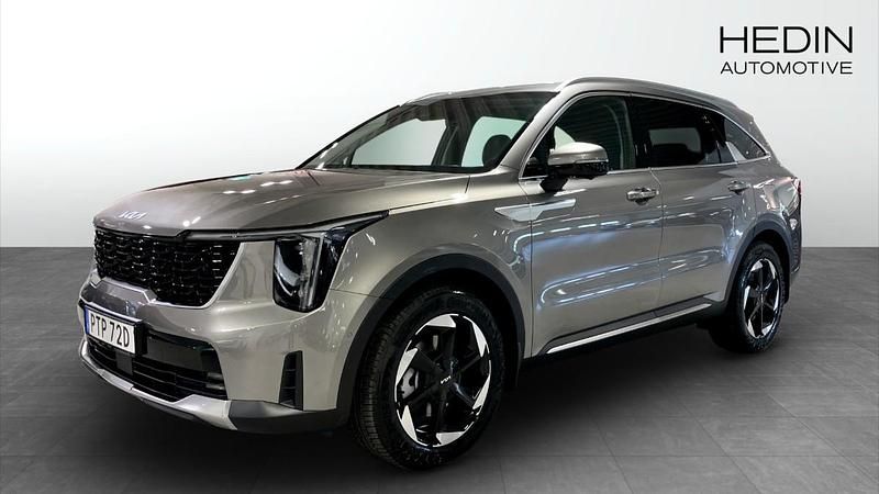 Grå (brown) Begagnad 2025 Kia Sorento Advance SUV | 609 900 kr (Lite dyr) - Bild 1/4