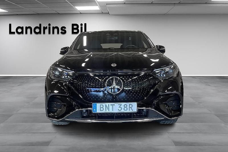 Begagnad Mercedes EQE350 214 kW (292 HK) 2024 Svart SUV