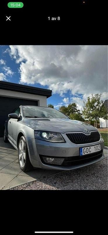 Grå Begagnad 2013 Skoda Octavia Elegance Halvkombi | 62 500 kr (Bra pris) - Bild 1/4