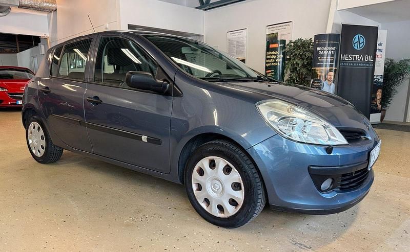Blå Begagnad 2006 Renault Clio R.S. Halvkombi | 26 900 kr (Marknadspris) - Bild 1/4