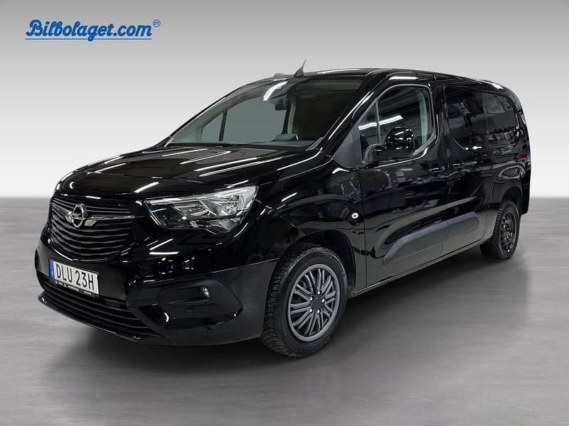 Begagnad Opel Combo 132 HK (97 kW) 2021 Svart Pickup