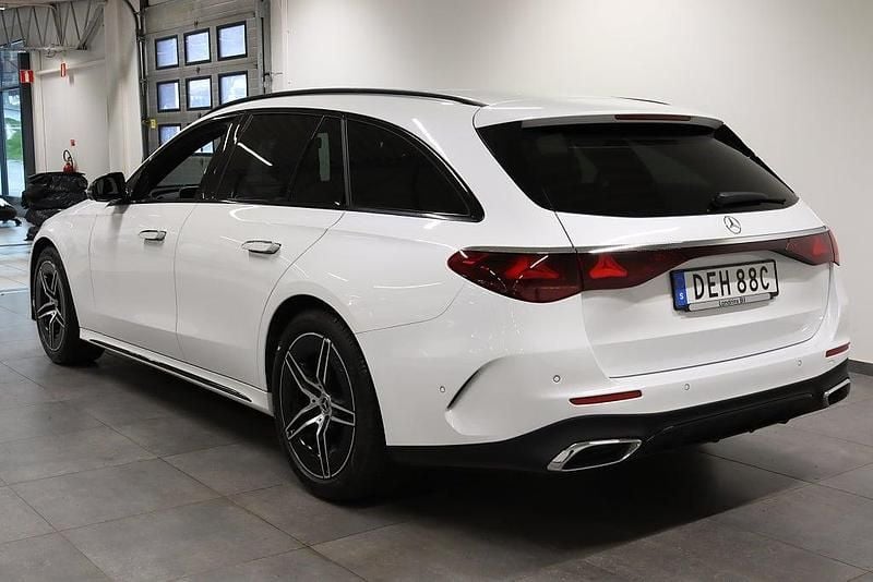 Begagnad Mercedes E220 Premium 197 HK (144 kW) 2025 Vit Kombi