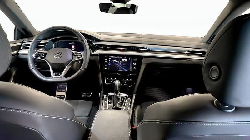 Begagnad VW Arteon R-line 200 HK (147 kW) 2021 Svart Kombi