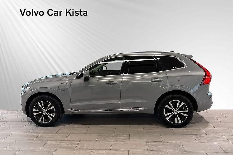 Begagnad Volvo XC60 Core 355 HK (261 kW) 2023 Grå SUV