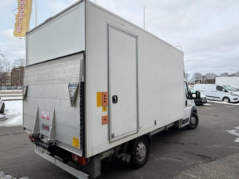 Begagnad Peugeot Boxer 163 HK (119 kW) 2017 Vit Van