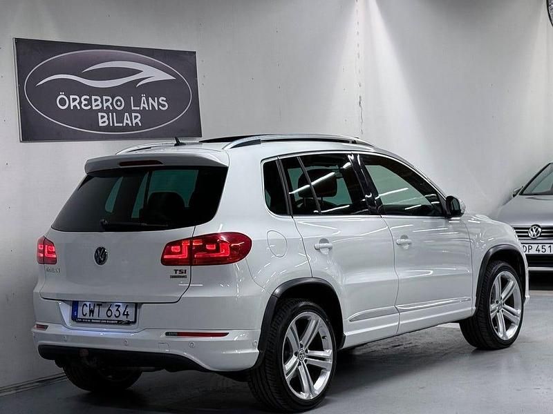 Begagnad VW Tiguan R-line 160 HK (117 kW) 2015 Vit SUV