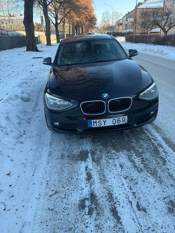 Begagnad BMW 118 143 HK (105 kW) 2012 Halvkombi