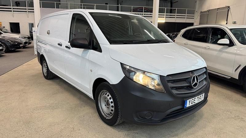 Vit Begagnad 2017 Mercedes Vito Van | 139 900 kr (Marknadspris) - Bild 1/4