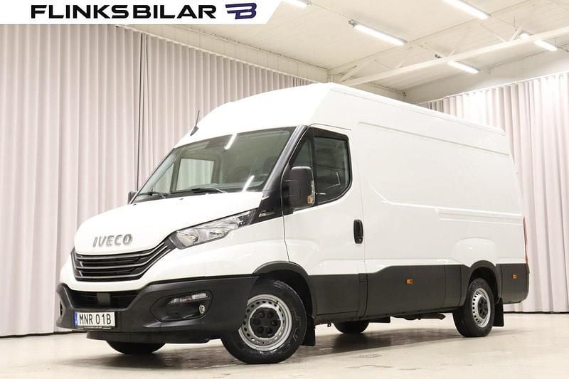 Vit Begagnad 2023 Iveco Daily Van | 398 750 kr (Marknadspris) - Bild 1/4