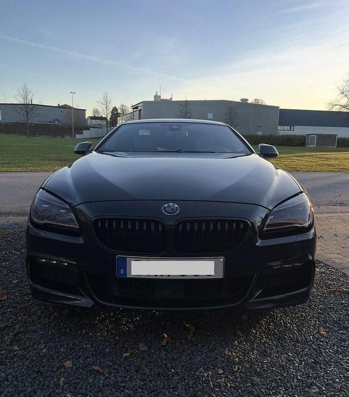 Svart Begagnad 2016 BMW 640 M Sport Sportkupé | 320 000 kr (Marknadspris) - Bild 1/4