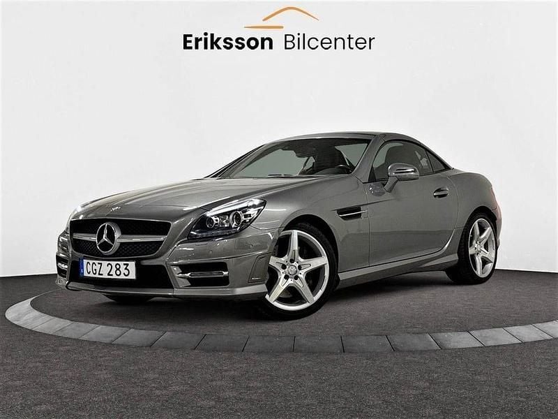Silver Begagnad 2015 Mercedes SLK200 AMG Cab | 299 900 kr - Bild 1/4