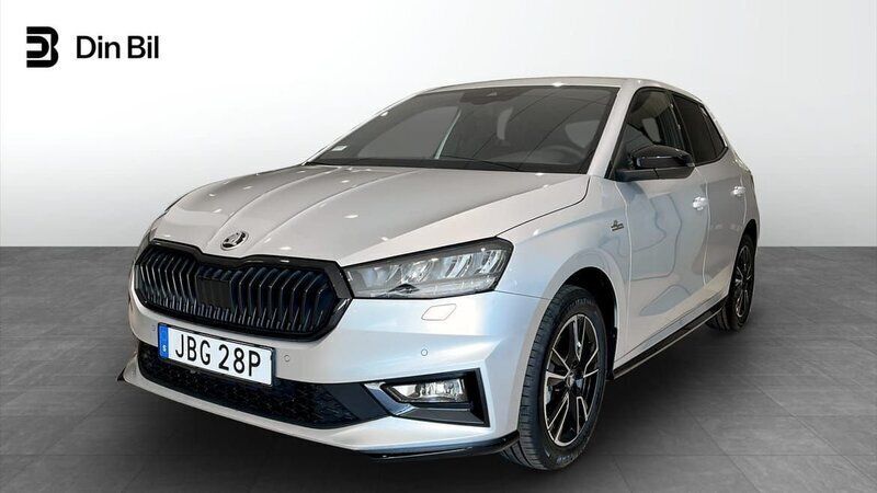 Silver Ny 2025 Skoda Fabia Monte Carlo Halvkombi | 271 600 kr (Marknadspris) - Bild 1/4