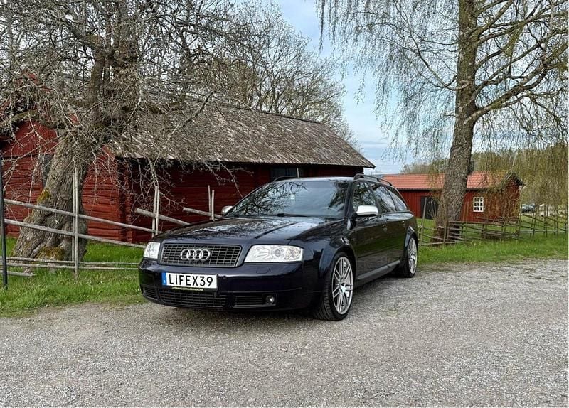 Blå Begagnad 2000 Audi S6 Kombi | 98 000 kr (Marknadspris) - Bild 1/4