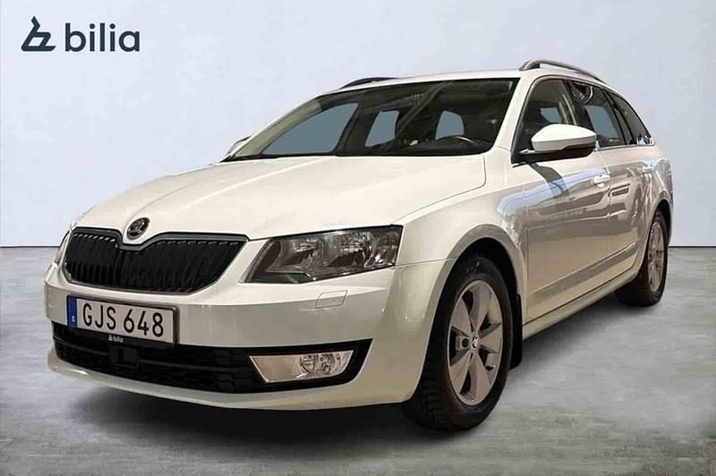 Vit Begagnad 2016 Skoda Octavia Kombi | 189 900 kr - Bild 1/1
