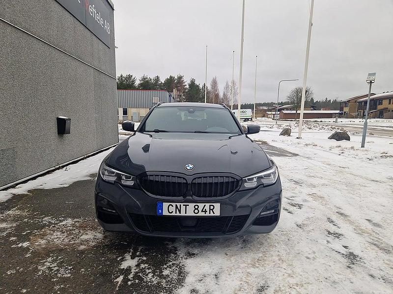 Begagnad BMW 320 M Sport 190 HK (139 kW) 2021 Grå Kombi