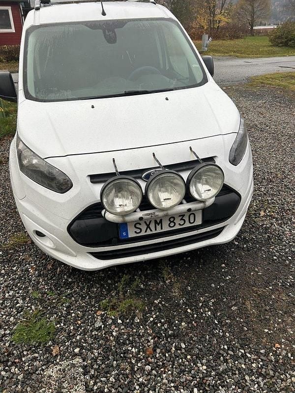 Vit Begagnad 2016 Ford Transit | 65 000 kr (Superpris) - Bild 1/3