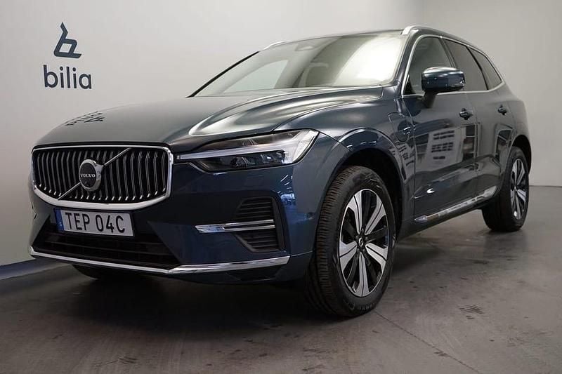 Blå Begagnad 2025 Volvo XC60 Plus SUV | 549 500 kr (Lite dyr) - Bild 1/3