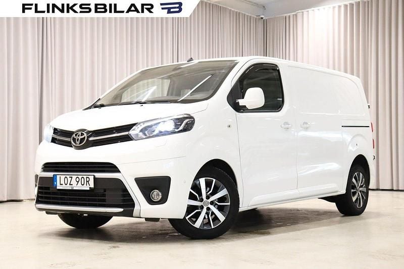 Vit Begagnad 2021 Toyota Proace Van | 259 900 kr (Marknadspris) - Bild 1/4