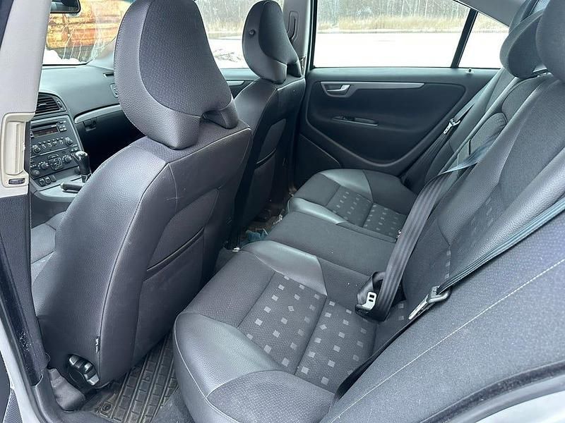 Begagnad Volvo S60 140 HK (102 kW) 2006 Sedan