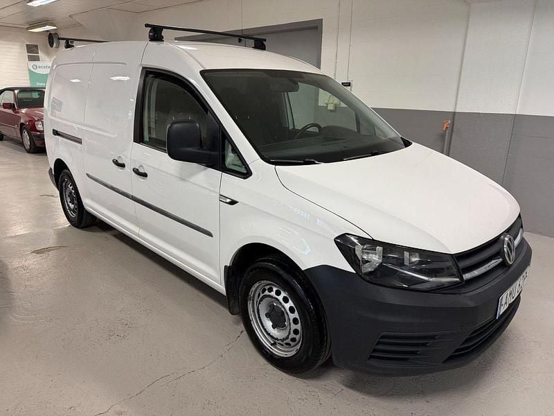 Vit Begagnad 2019 VW Caddy Maxi Minibuss | 129 900 kr (Superpris) - Bild 1/4