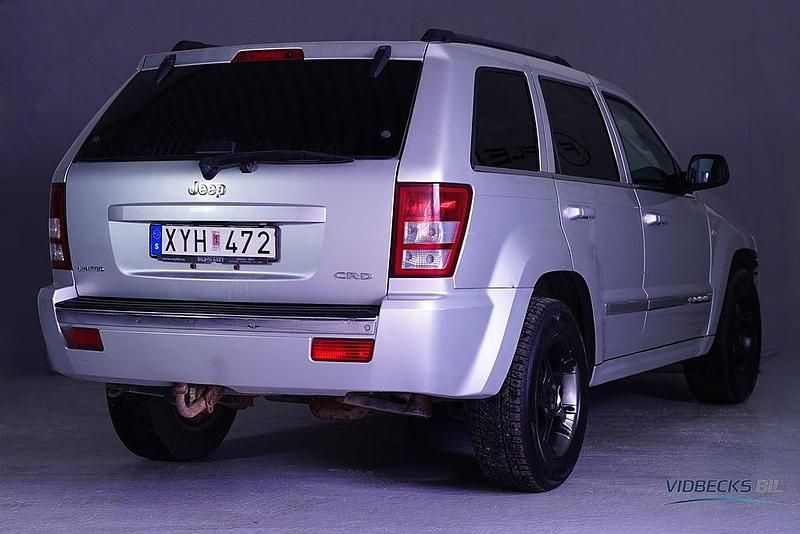 Begagnad Jeep Grand Cherokee Limited 218 HK (160 kW) 2005 Silver SUV