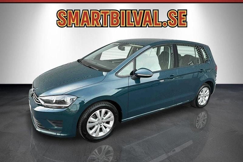 Mörkgrön Begagnad 2017 VW Golf VII Halvkombi | 159 900 kr (Marknadspris) - Bild 1/4