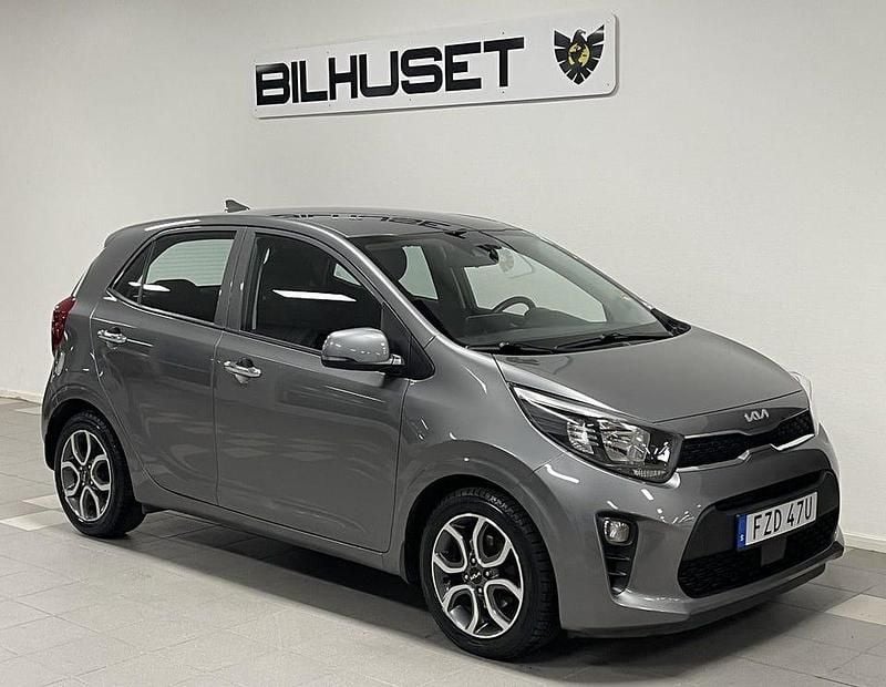 Grå Begagnad 2022 Kia Picanto Advance Halvkombi | 134 900 kr (Marknadspris) - Bild 1/4