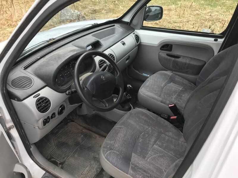 Vit Begagnad 2004 Renault Kangoo Minibuss | 4 000 kr - Bild 1/3