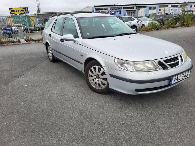 Grå Begagnad 2004 Saab 9-5 Linear Kombi | 7 000 kr (Bra pris) - Bild 1/4