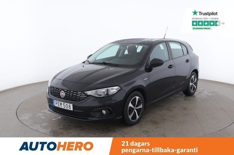 Svart Begagnad 2017 Fiat Tipo Pop Halvkombi | 99 000 kr (Bra pris) - Bild 1/4