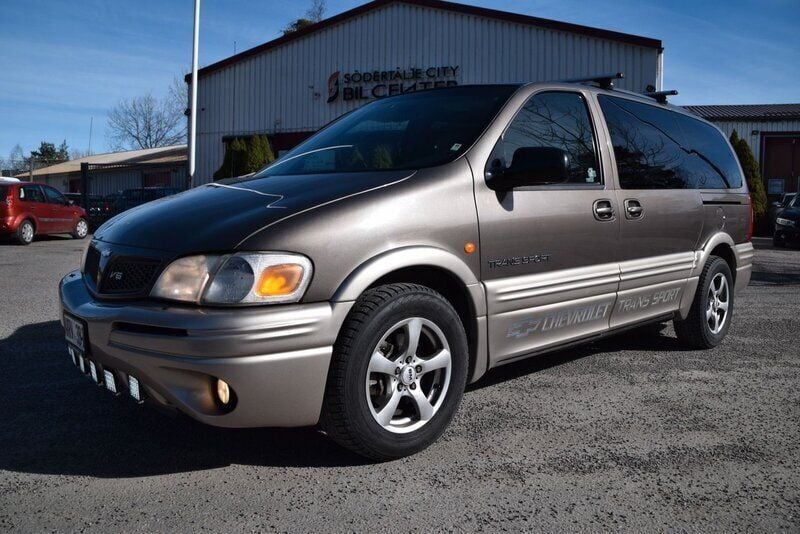 Brun Begagnad 2004 Chevrolet Trans Sport Sport Minibuss | 44 900 kr (Bra pris) - Bild 1/4