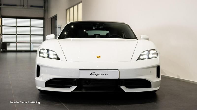 Ny Porsche Taycan 4S 439 kW (598 HK) 2025 Vit Sedan