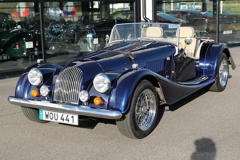 Mörkblå Begagnad 1997 Morgan Plus 8 Cab | 449 000 kr - Bild 1/4