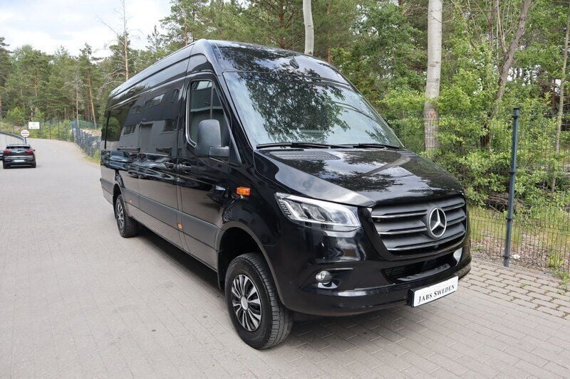 Svart Begagnad 2022 Mercedes Sprinter Van | 749 900 kr (Lite dyr) - Bild 1/4