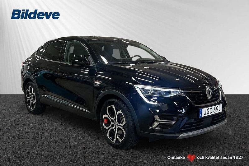 Svart Begagnad 2021 Renault Arkana Intens SUV | 229 900 kr (Marknadspris) - Bild 1/4