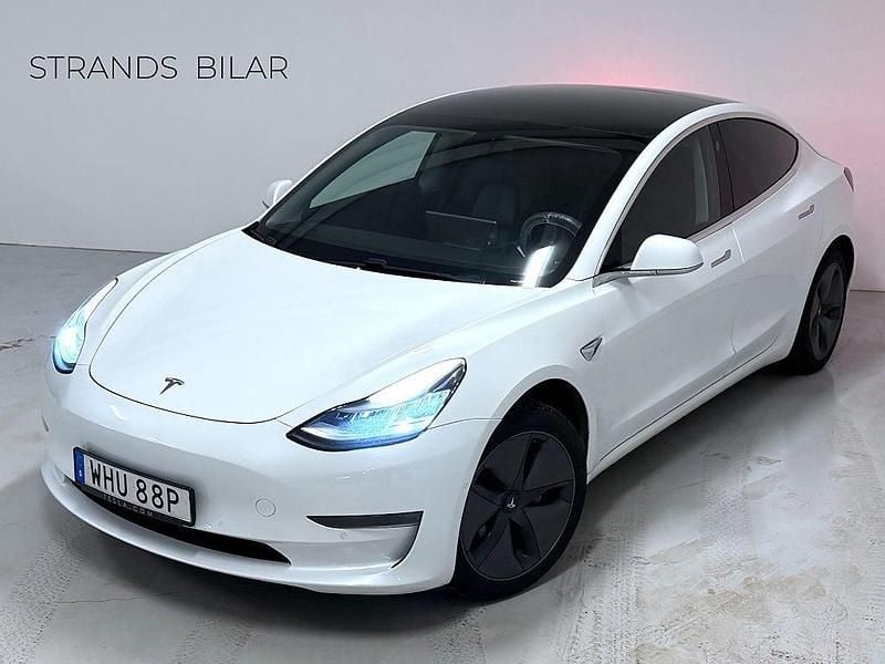 Begagnad Tesla Model 3 Standard Range Plus 239 kW (325 HK) 2019 Vit Sedan