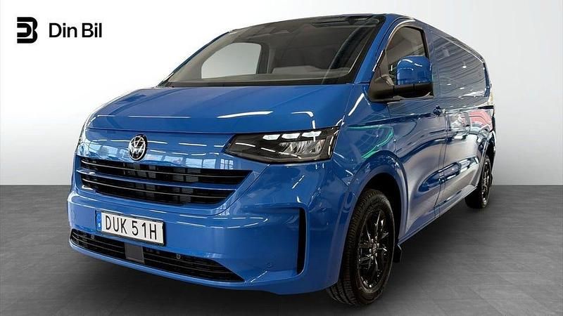 Mid blue metallic Ny 2025 VW Transporter Van | 620 125 kr - Bild 1/4