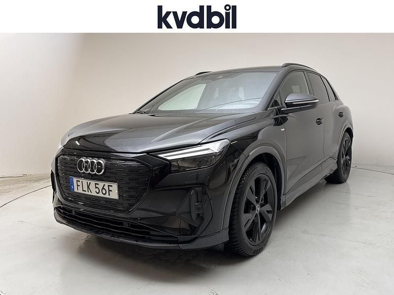 Svart Begagnad 2022 Audi Q4 e-tron Comfort SUV | 279 000 kr (Lite dyr) - Bild 1/3