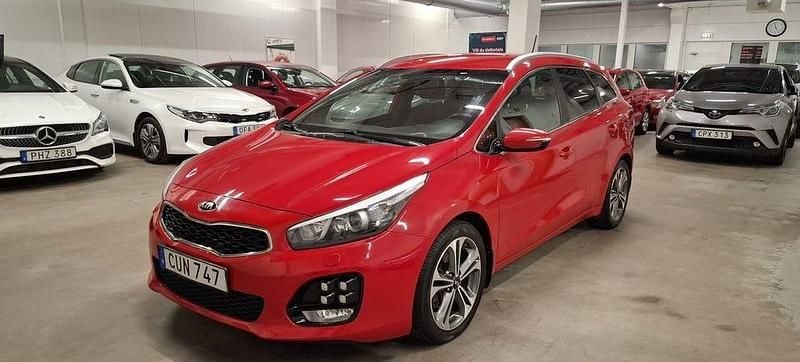 Röd Begagnad 2016 Kia Ceed Sportswagon GT-Line Kombi | 125 000 kr (Marknadspris) - Bild 1/4