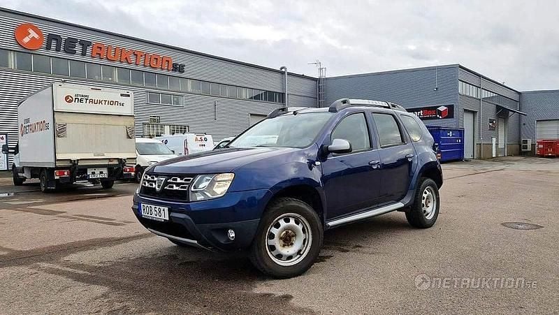 Blå Begagnad 2015 Dacia Duster SUV | 105 000 kr (Marknadspris) - Bild 1/4