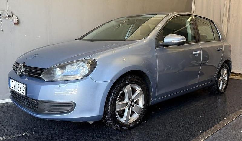 Begagnad VW Golf VI 122 HK (89 kW) 2010 Blå Halvkombi