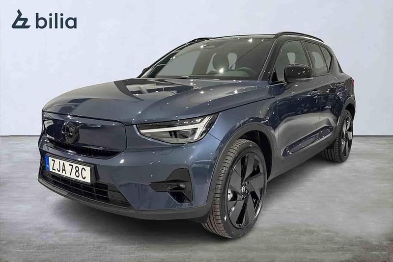 Blå Ny 2026 Volvo EX40 Performance SUV | 589 900 kr (Marknadspris) - Bild 1/1