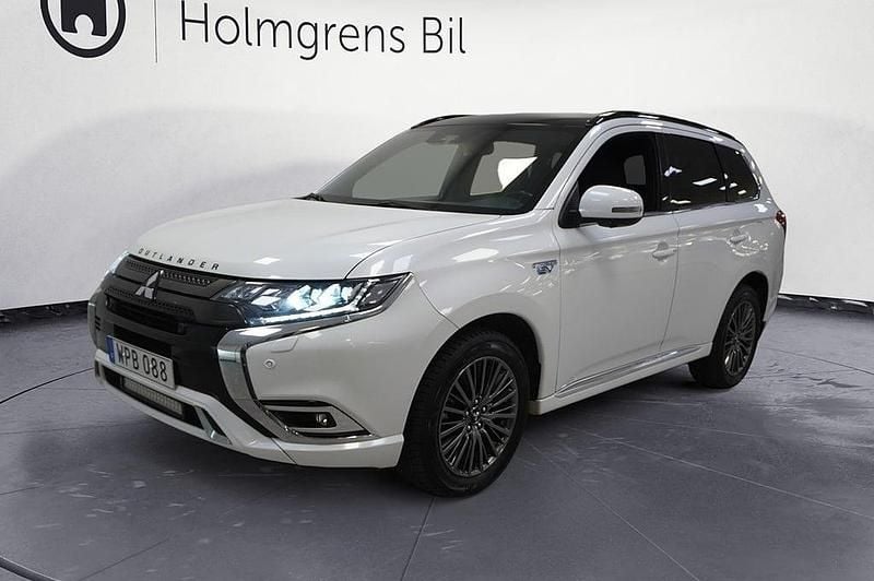 Vit Begagnad 2019 Mitsubishi Outlander P-HEV Edition SUV | 244 900 kr (Lite dyr) - Bild 1/4