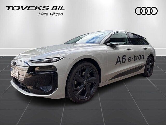 Siambeige metallic Begagnad 2025 Audi A6 e-tron Performance Kombi | 839 000 kr (Marknadspris) - Bild 1/4