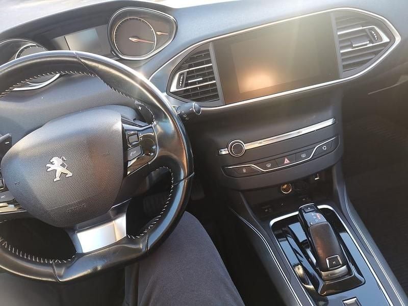 Begagnad 2019 Peugeot 308 SW Kombi | 98 000 kr (Marknadspris) - Bild 1/4