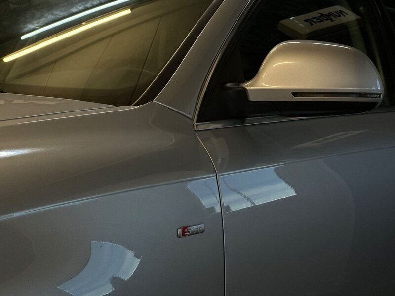 Begagnad Audi A6 Business 170 HK (125 kW) 2011 Silver Kombi