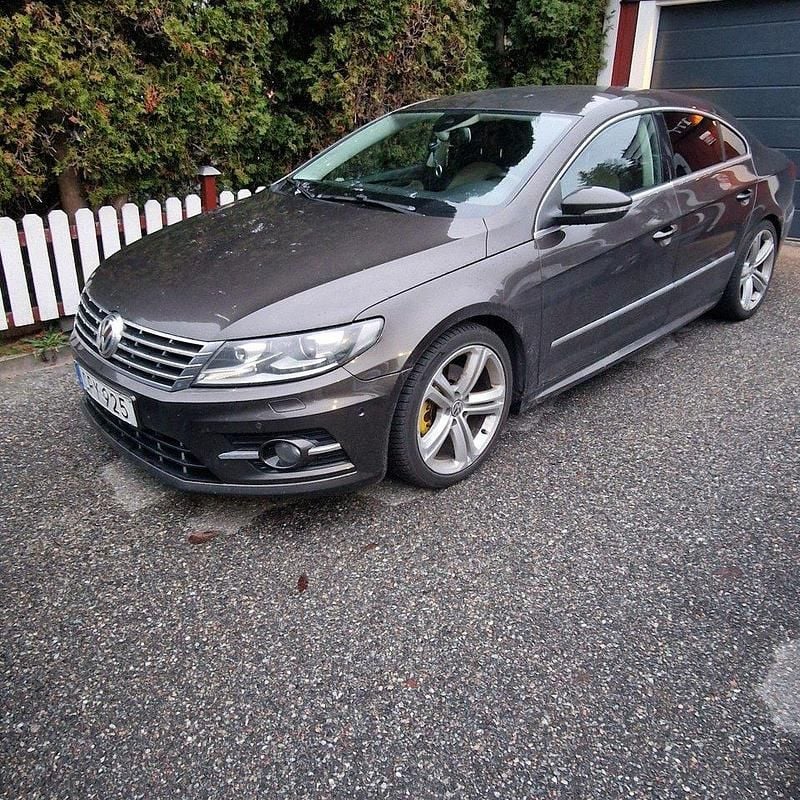 Brun Begagnad 2015 VW CC Sedan | 140 000 kr (Dyr) - Bild 1/3