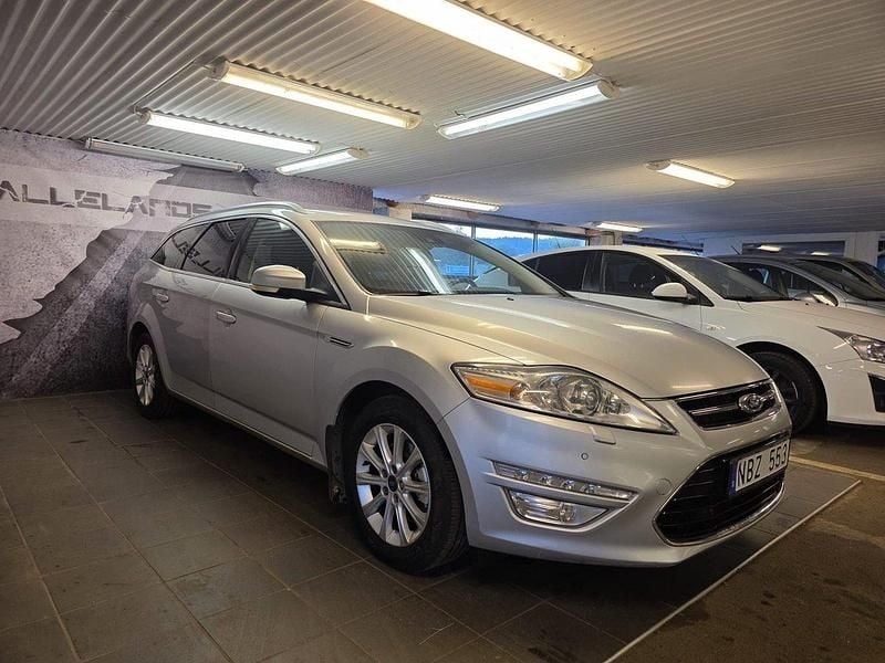 Grå Begagnad 2013 Ford Mondeo Business Edition Kombi | 49 900 kr (Marknadspris) - Bild 1/4