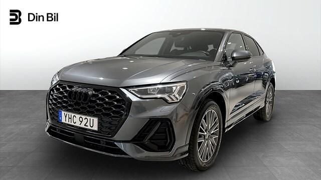 Grå Begagnad 2021 Audi Q3 Sportback S-Line SUV | 429 000 kr - Bild 1/4